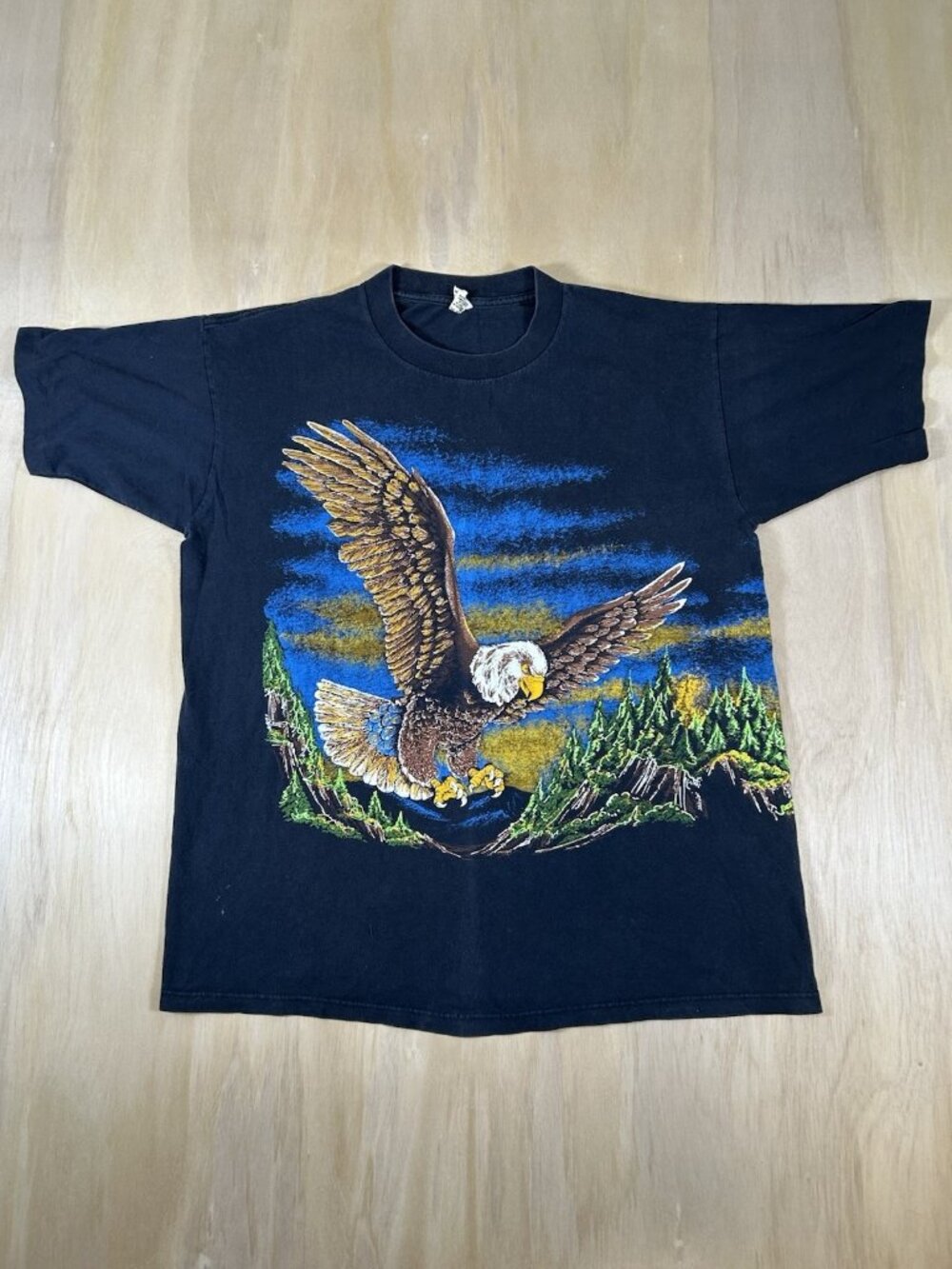 VTG 90s Globe Soaring Eagle Landscape T-Shirt Black L Single Stitch Double Sided